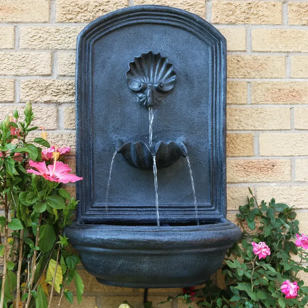 Sunnydaze Seaside Outdoor Solar Wall Fountain with Battery