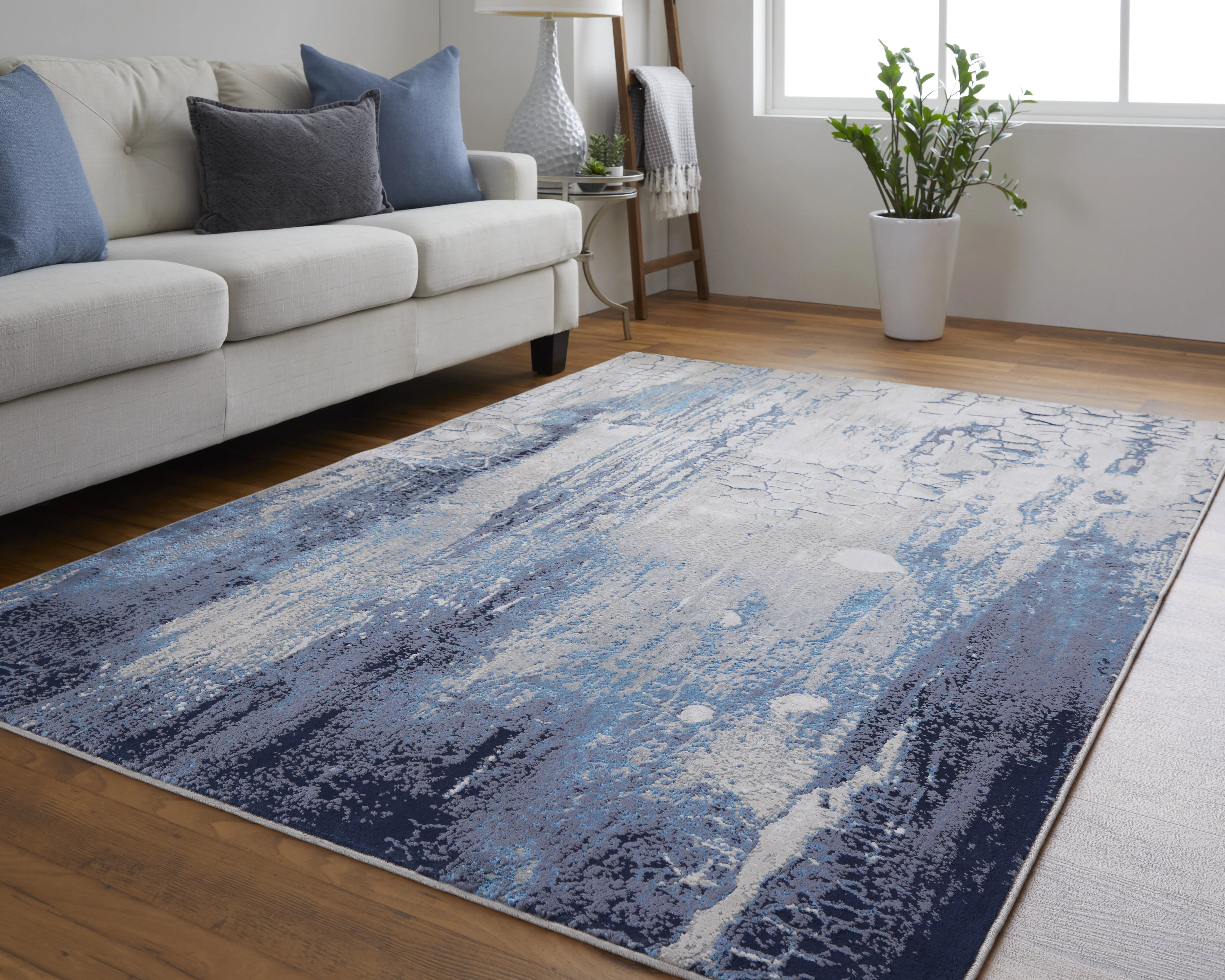 Indio 39H2F Ivory/Blue/Black 2'10" x 7'10" Rug