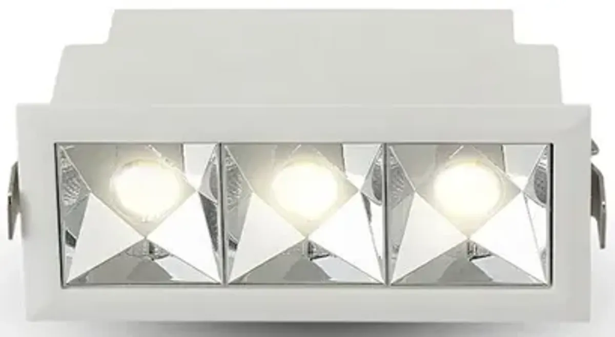 VONN Lighting 3 Lights LED Fixed Recessed Downlight w/Trim, Stock Item Beam Angle 34, White