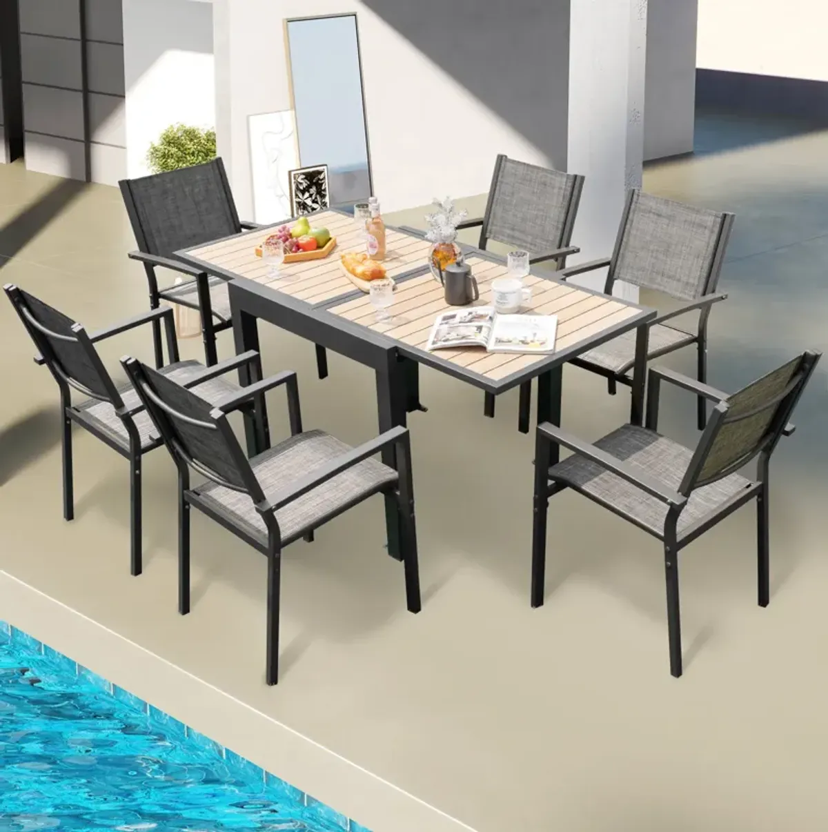 Extendable Patio Dining Table – Outdoor Table with Adjustable Length for Dining and Entertaining