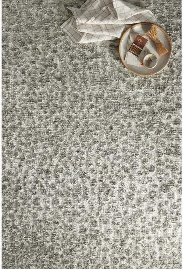 Neda Silver/Ivory 2'6" x 7'6" Runner Rug