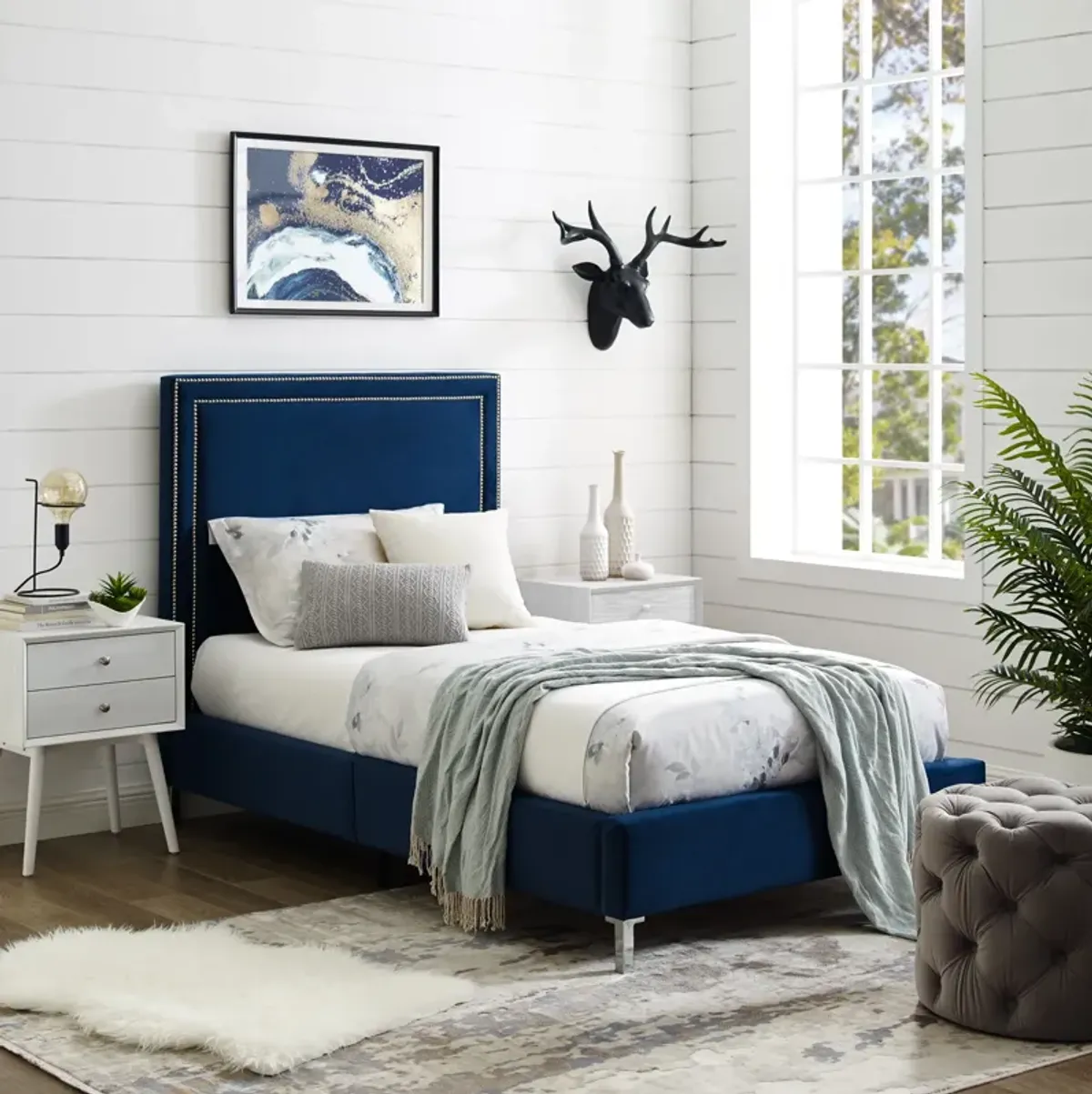 Inspired Home Galmori Platform Bed