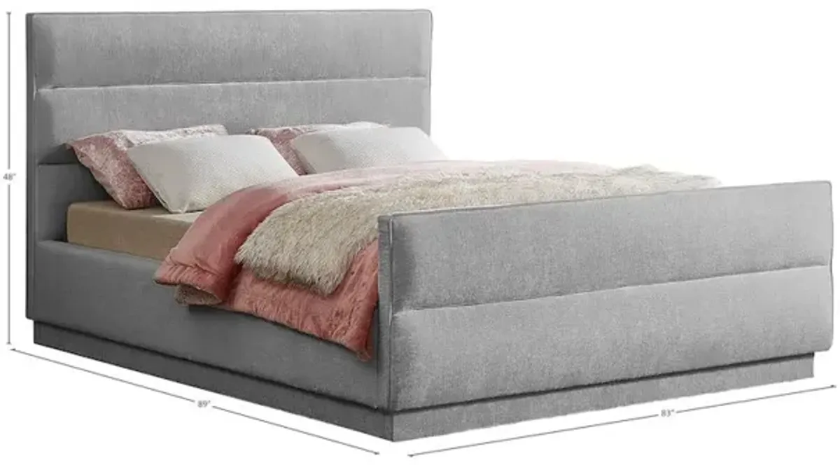 Meridian Furniture Paxton Grey Chenille Fabric King Bed