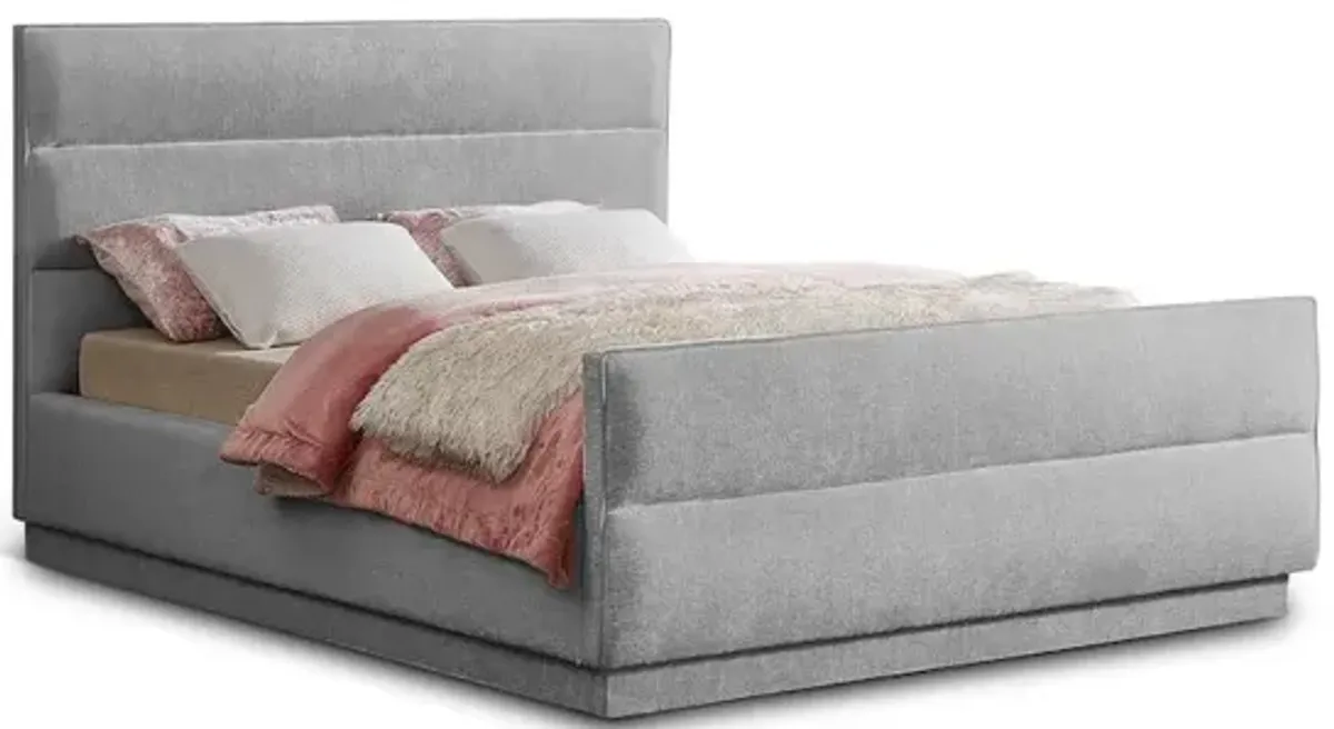 Meridian Furniture Paxton Grey Chenille Fabric King Bed