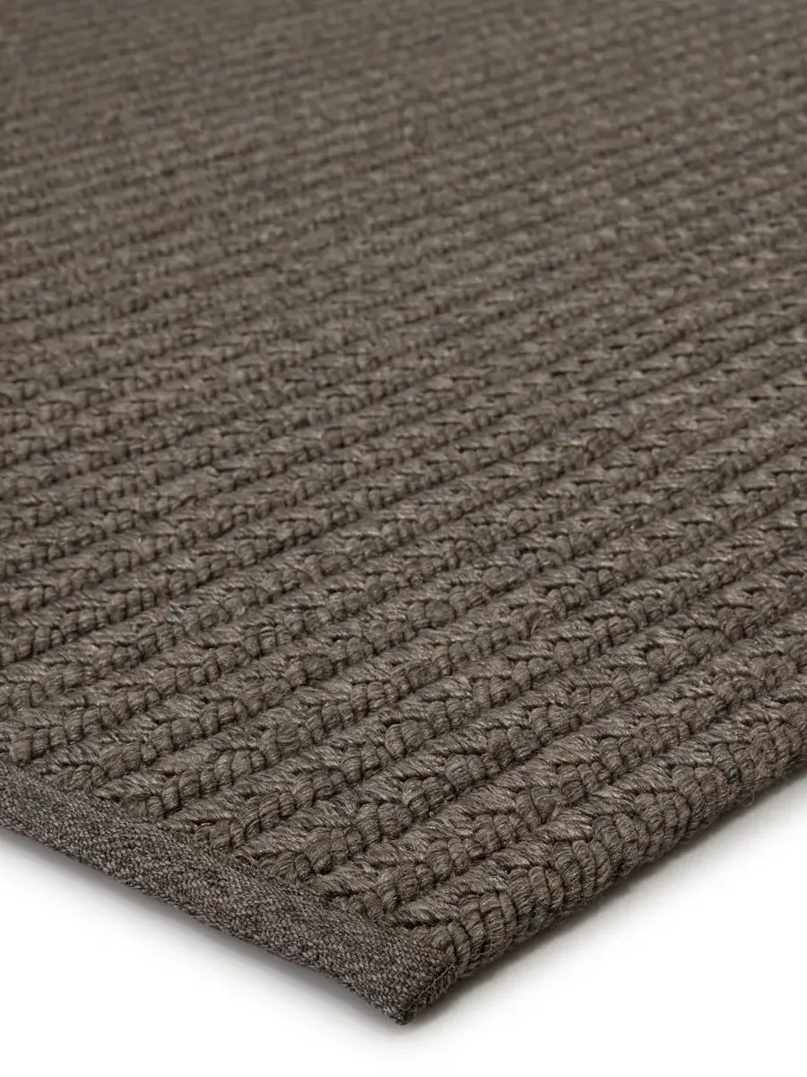 Nirvana Premium Iver Gray 5' x 8' Rug