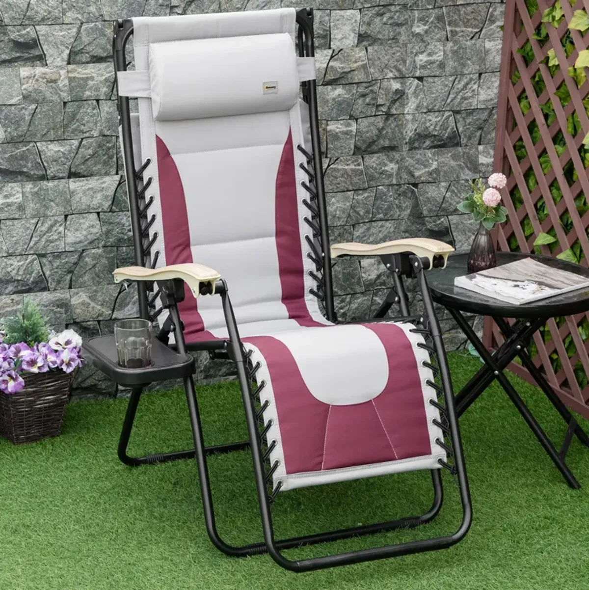 Outdoor Recliner: Zero Gravity Lounger with Canopy for Events