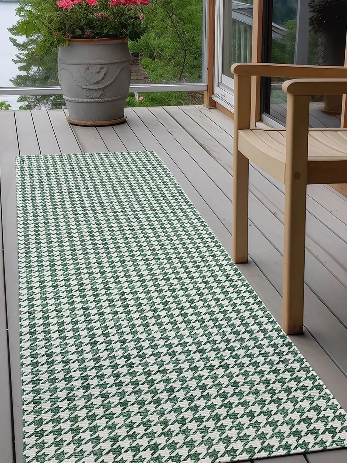 Hinton HN1 Green 2'3" x 10' Rug