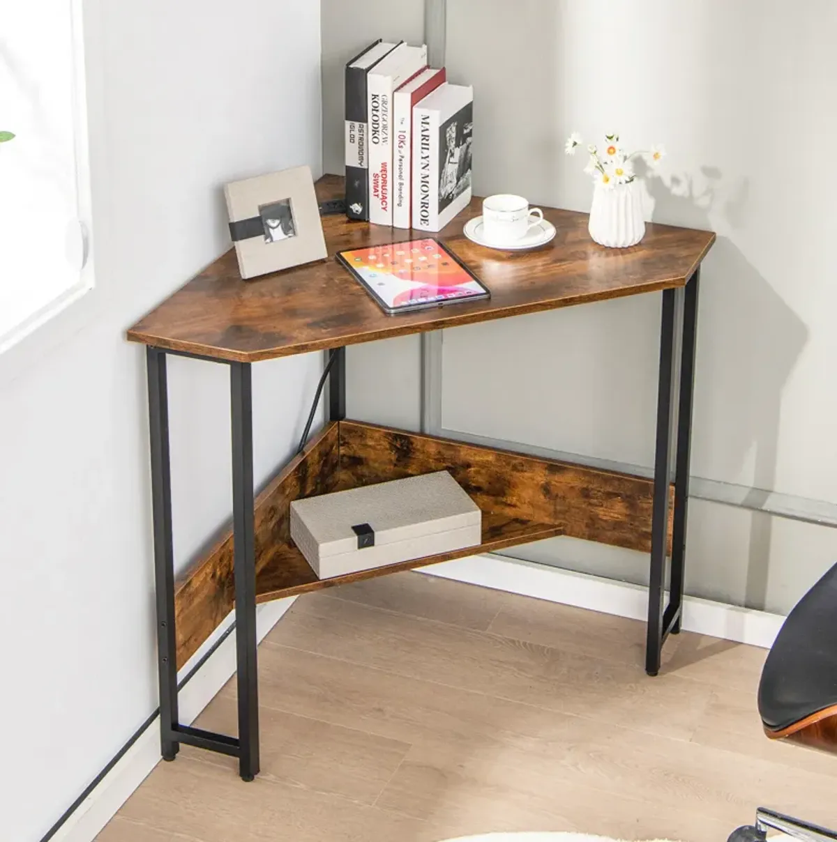 Triangle Computer Corner Desk with Charging Station