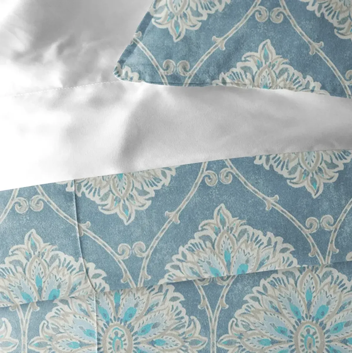 6ix Tailors Fine Linens Bellamy Blue Coverlet Set