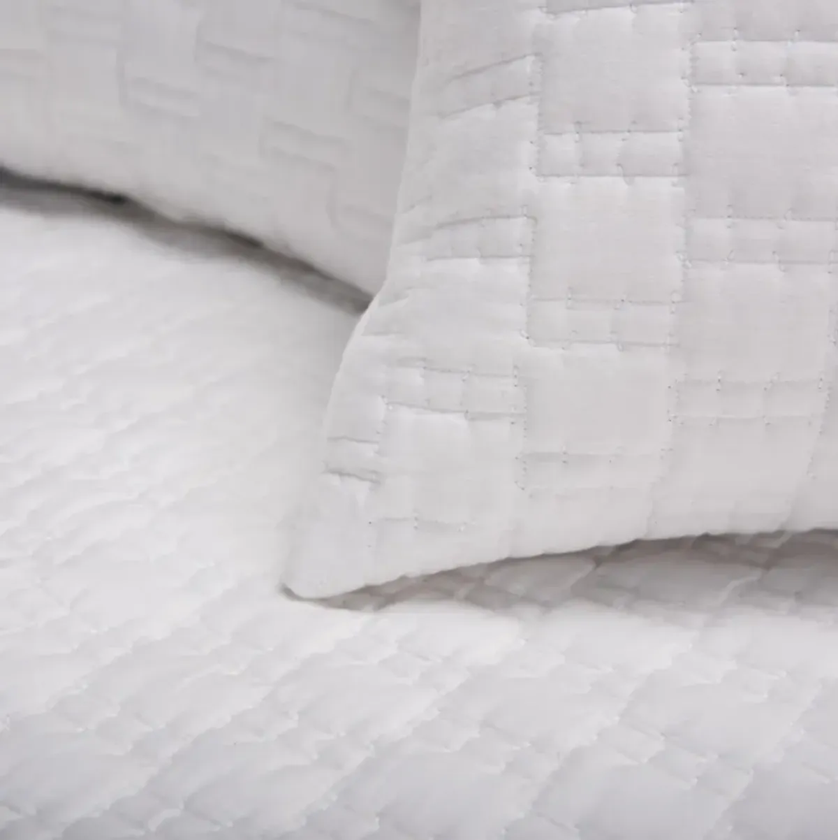 92" x 96" Queen Quilt Set