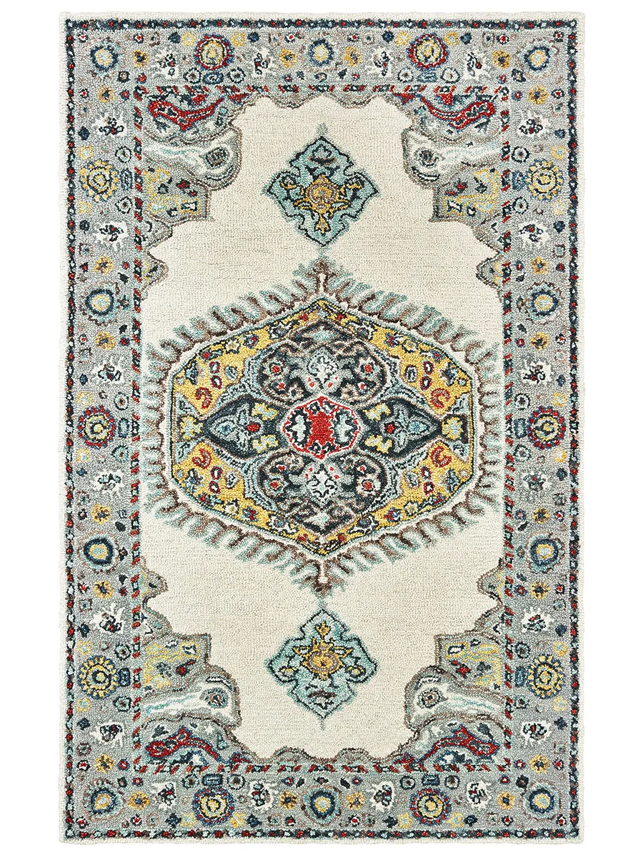 Zahra 3'6" x 5'6" Ivory Rug