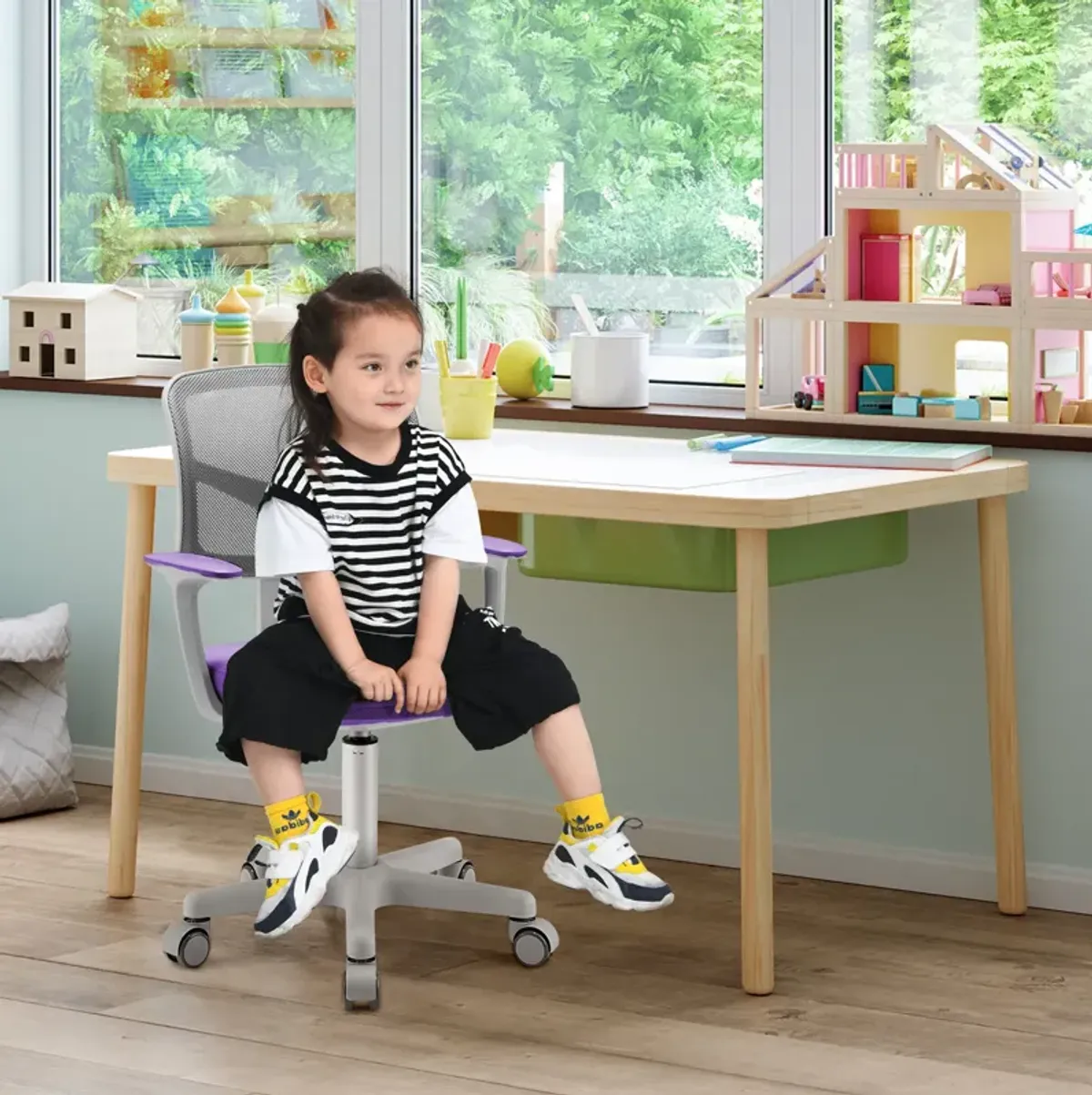 Adjustable Desk Chair with Auto Brake Casters for Kids