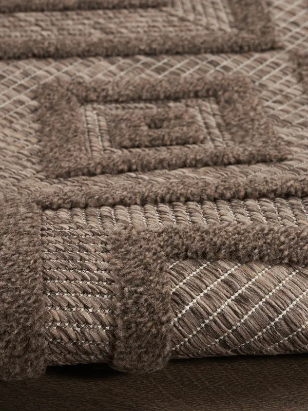 Versatile NRV01 Brown 8' x 10' Rug