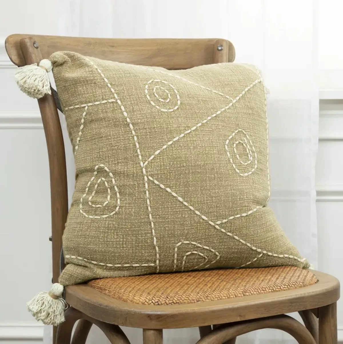 18" x 18" Poly Filled Pillow