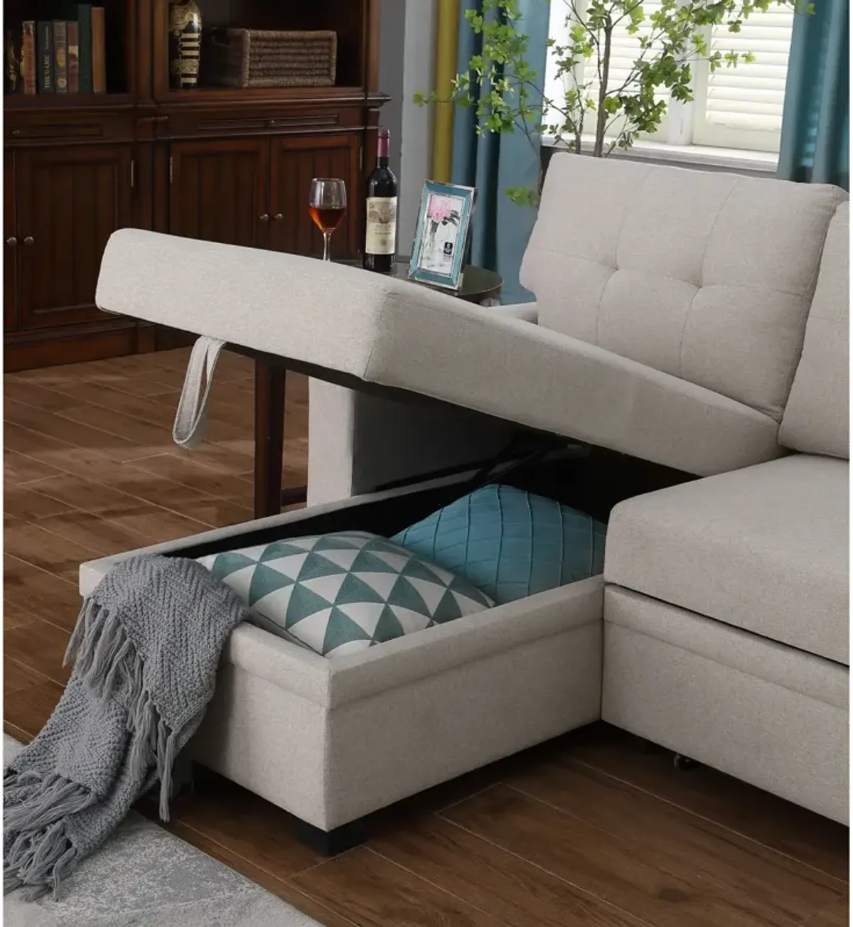 Upholstered Pull Out Sectional Sofa With Chaise