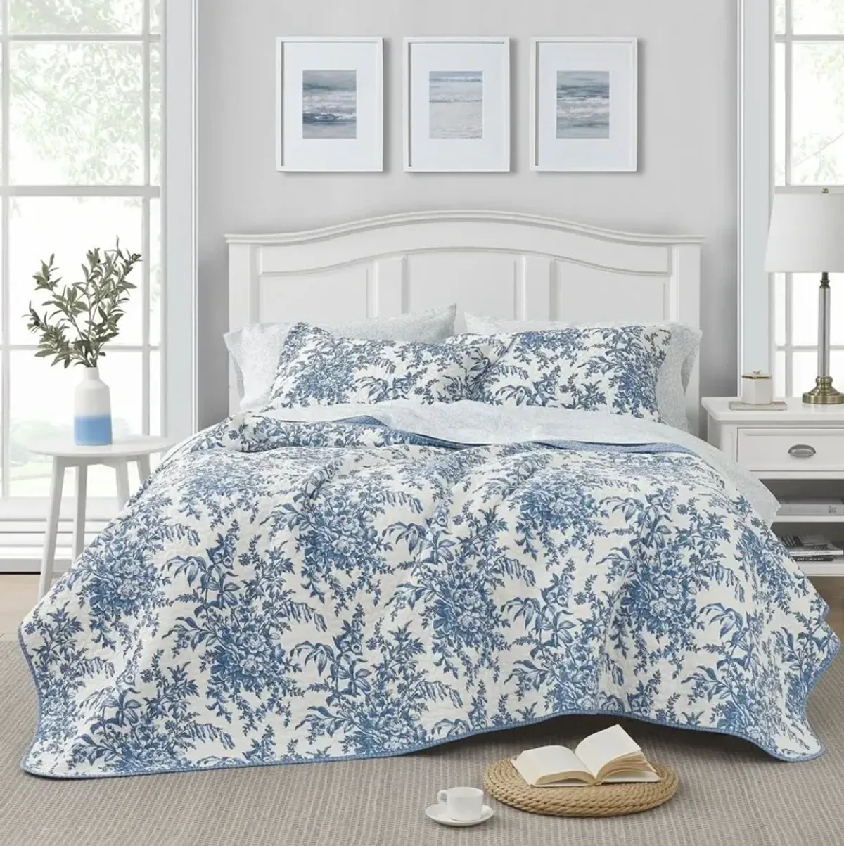 QuikFurn King size 3 Piece Bed-in-a-Bag Reversible Blue White Floral Cotton Quilt Set