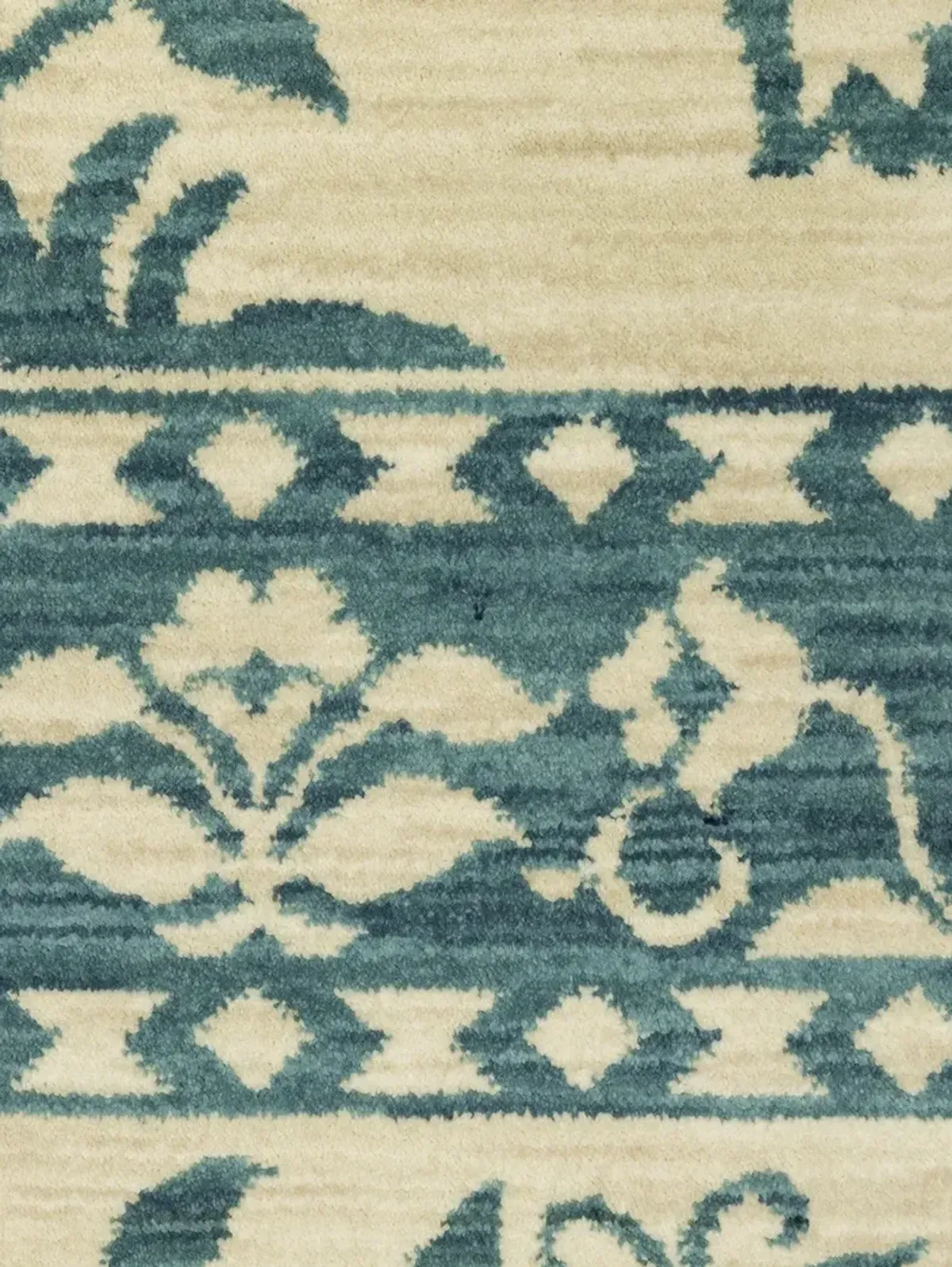 Francesca 9'10" x 12'10" Blu Rug