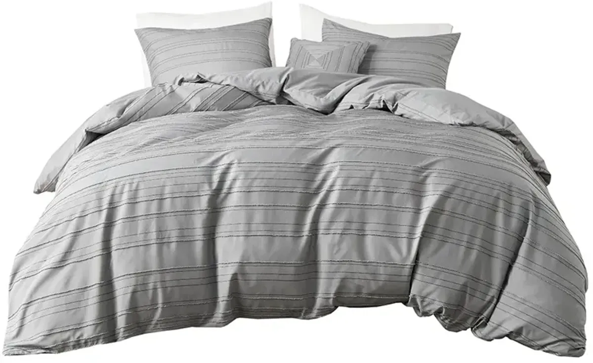 Gracie Mills Lucia Dyed Clip Jacquard Duvet Cover Set with Throw Pillow