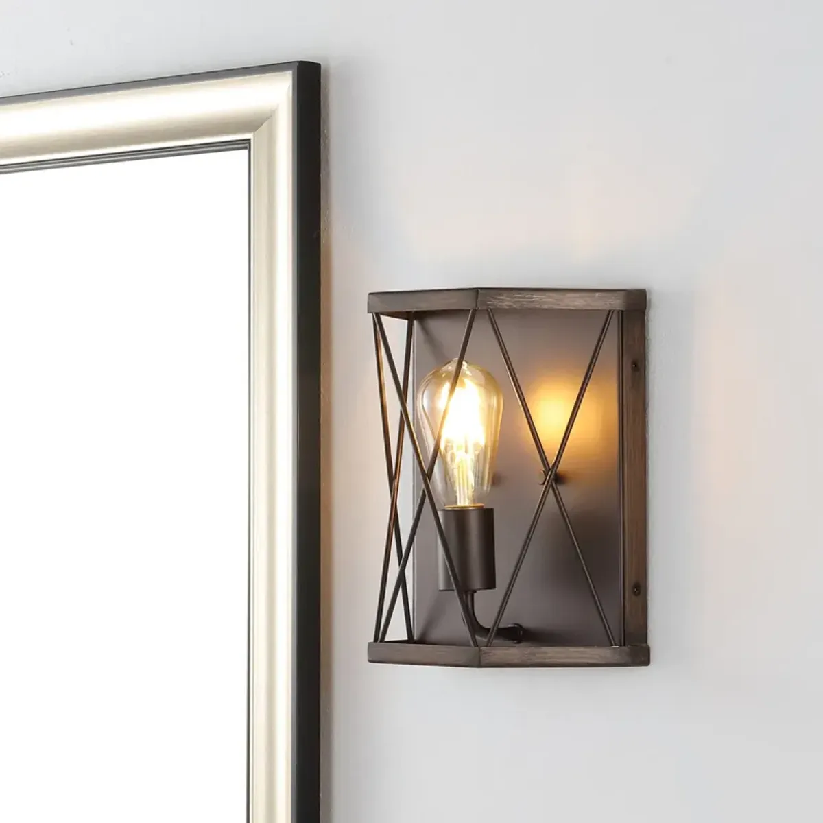 Liam 1-Light Rustic Farmhouse Iron LED Sconce