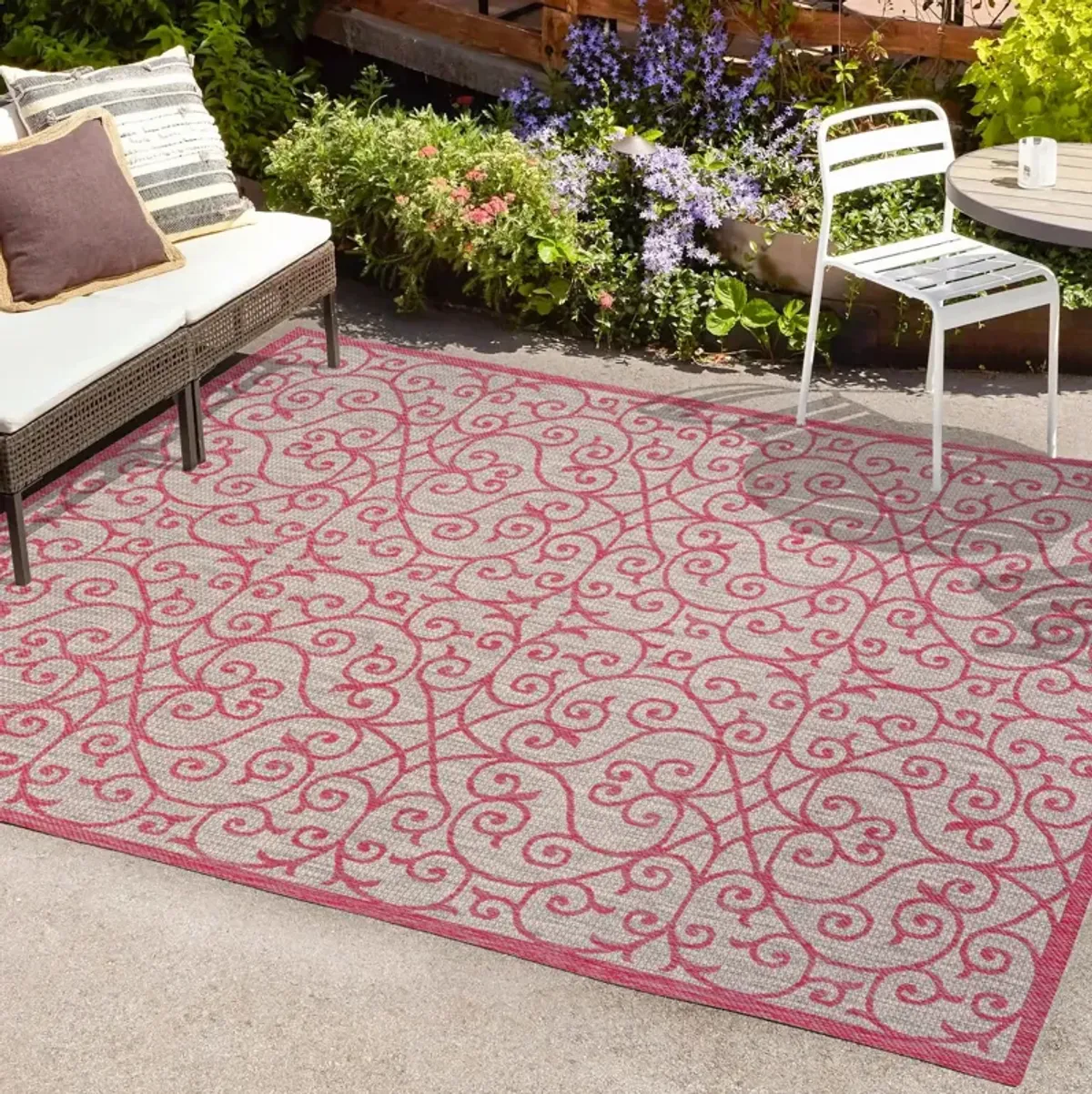 Madrid Vintage Filigree Textured Weave Indoor/Outdoor Area Rug