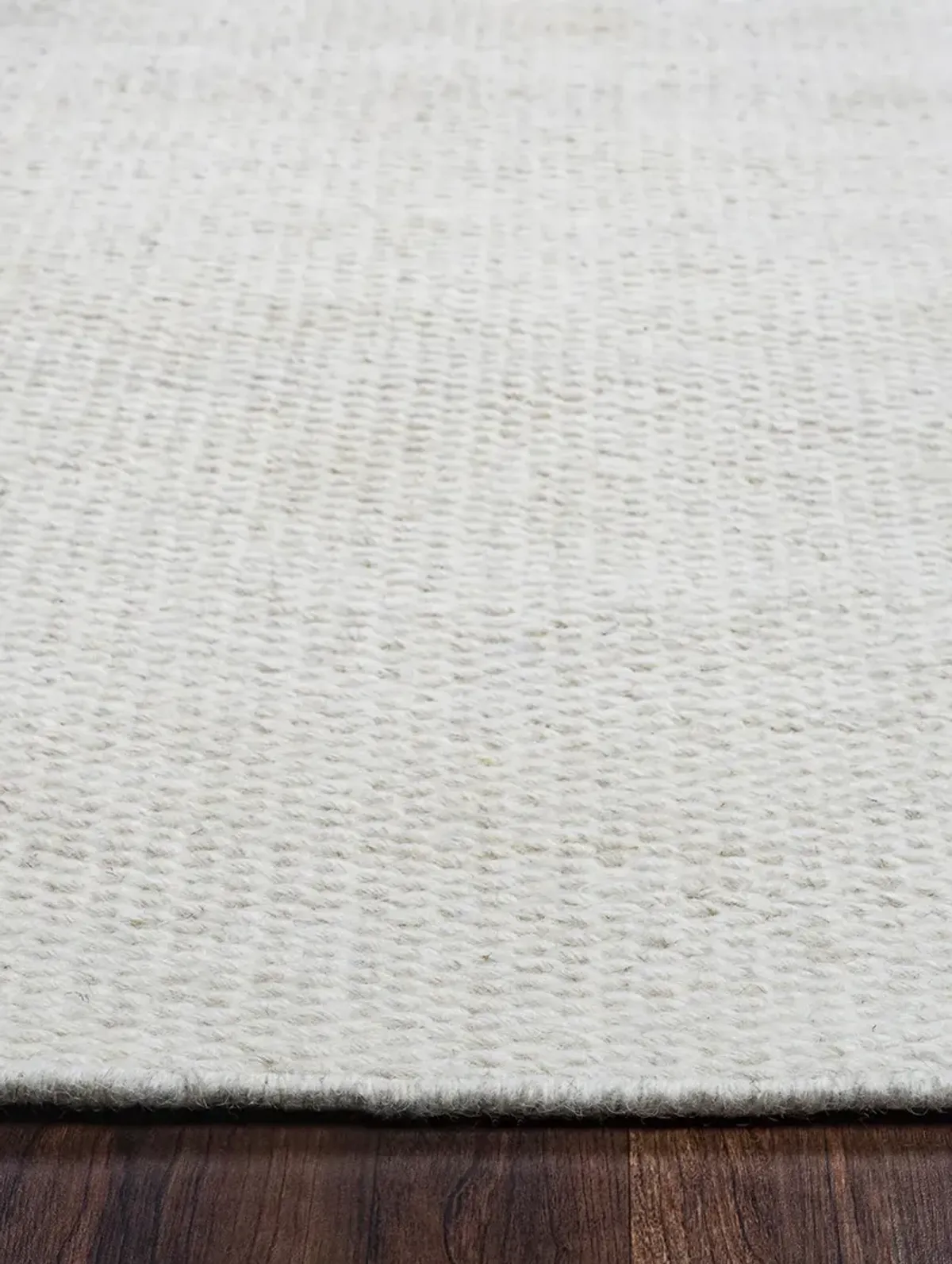 Twist TW3065 2'6" x 8' Rug