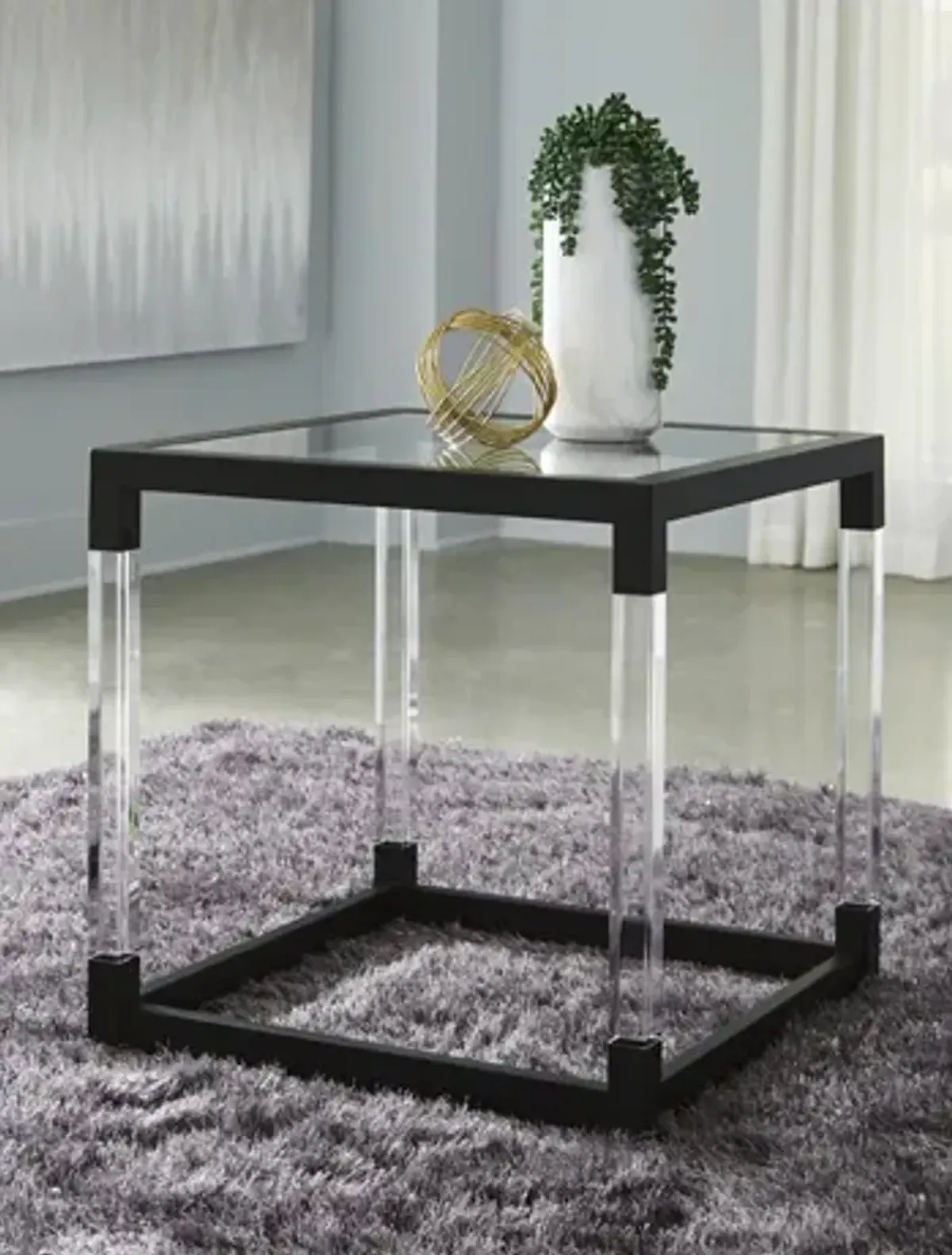 Nallynx End Table