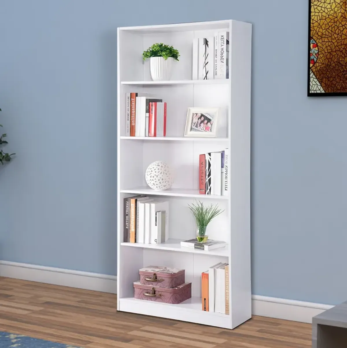 Minimalistic Yet Stylish Bookcase