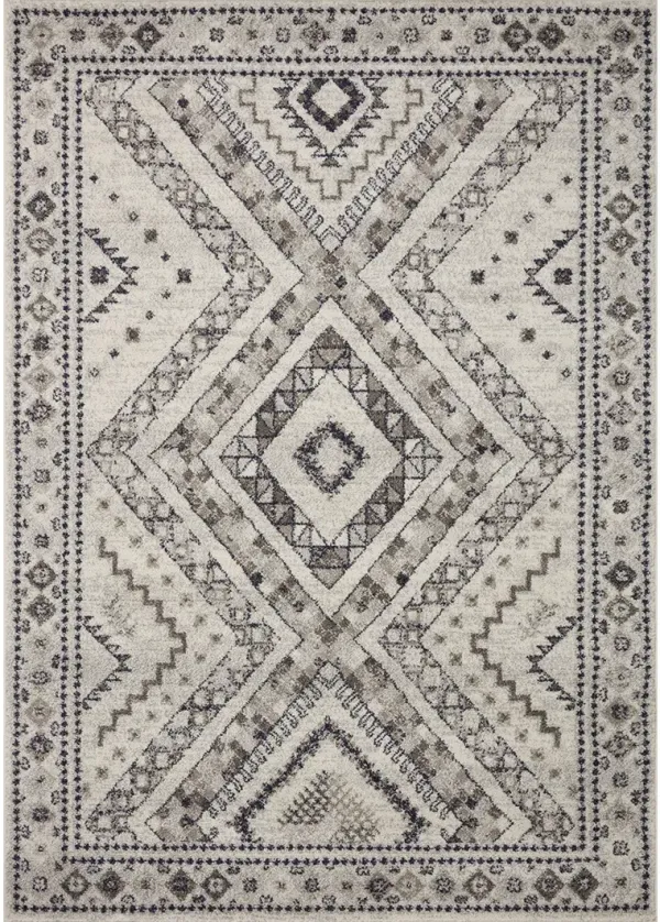 Eila EIL03 2'7" x 8'" Rug