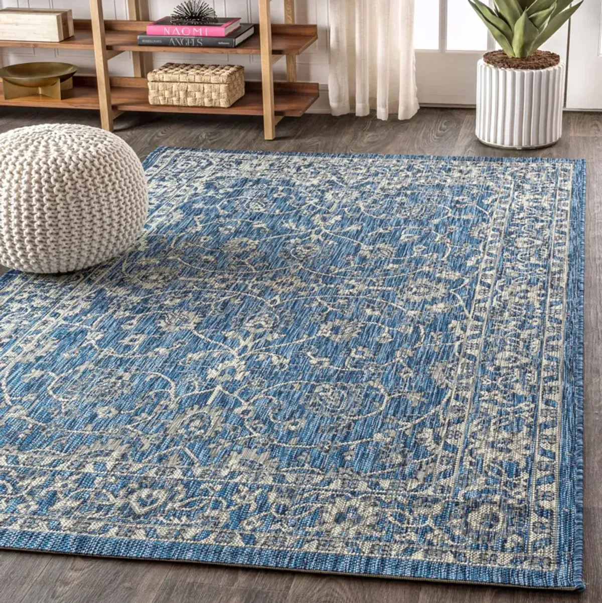 Palazzo Vine and Border Textured Weave Indoor/Outdoor Area Rug