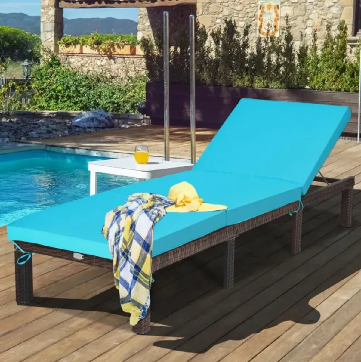 Hivvago Paito Wicker Chaise Lounger with Adjustable Backrest and Cushion