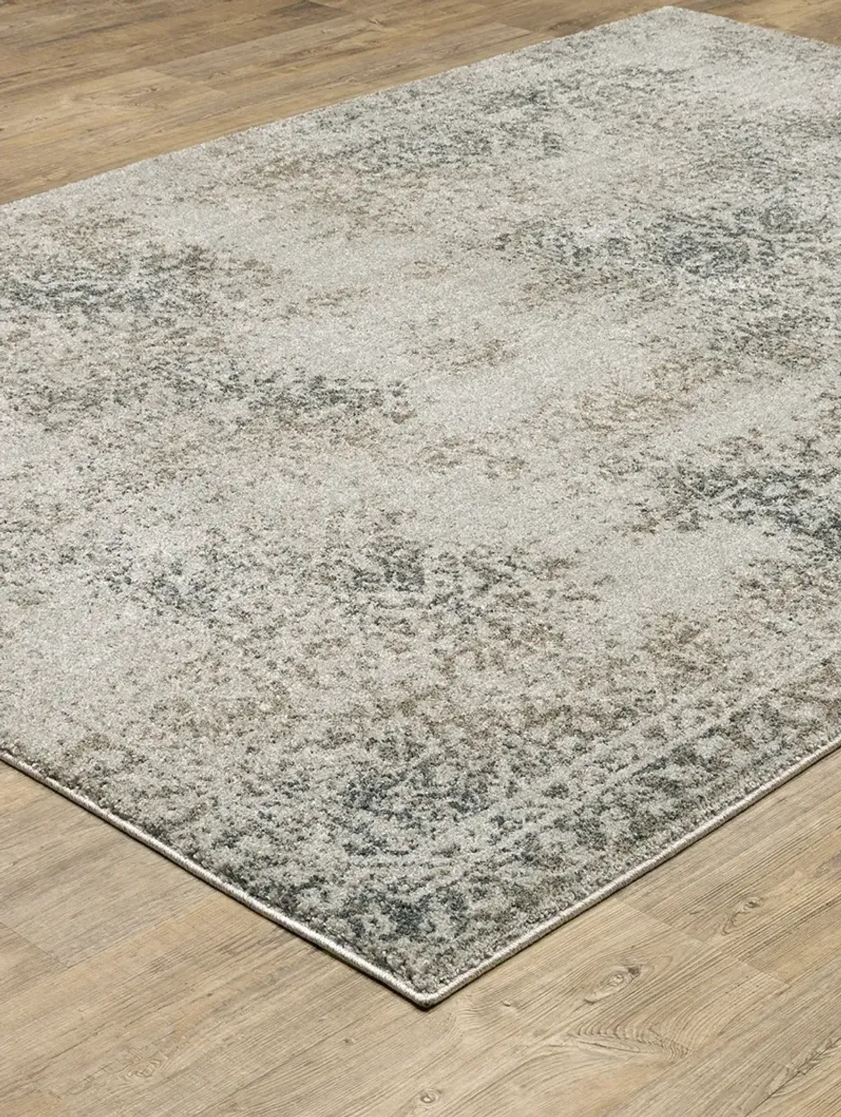 Alton 5'3" x 7'6" Beige Rug