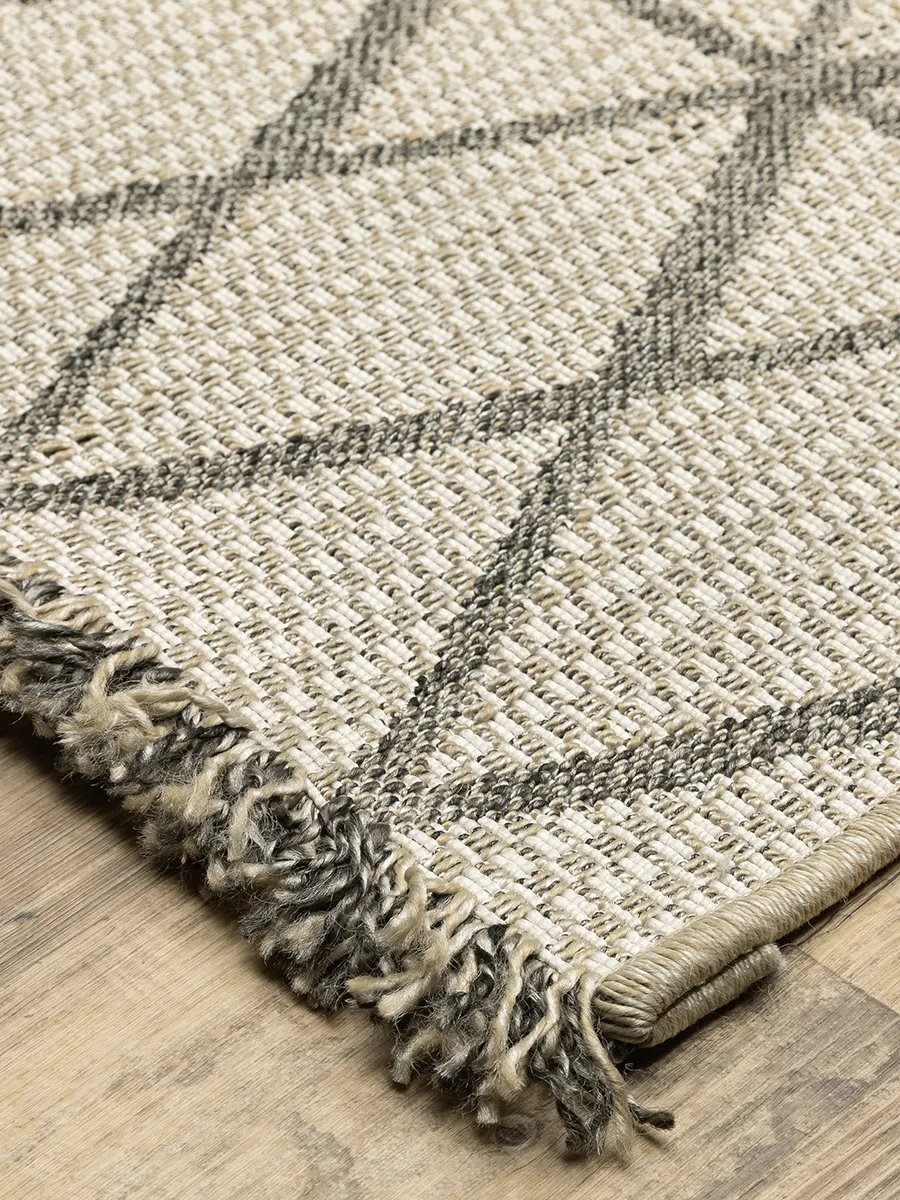 Gillian 7'10" x 10' Beige Rug