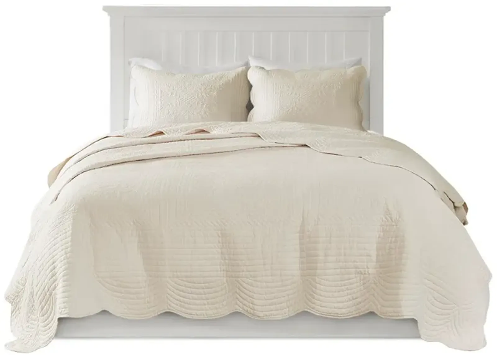 Gracie Mills Salvatore 3-Piece Reversible Country-Inspired Scalloped Edge Quilt Set