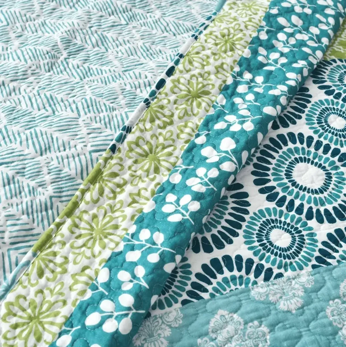 QuikFurn Full/Queen Cotton 3 Piece Reversible Blue White Green Floral Damask Quilt Set