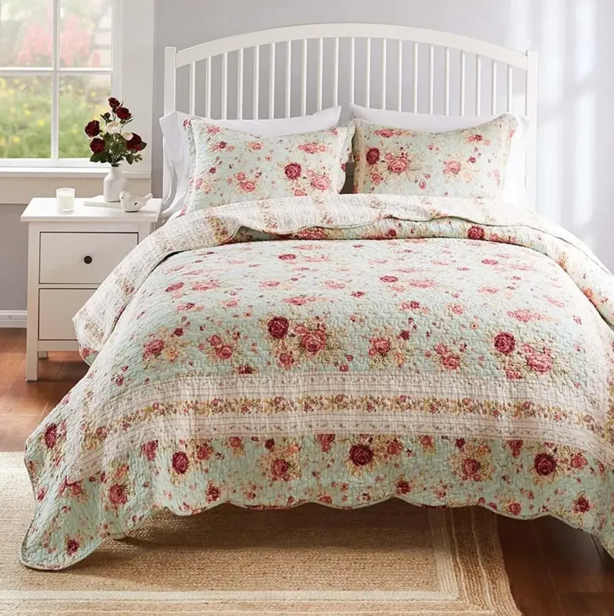 Greenland Home Antique Rose Floral Pinstripe with Dainty Scrolling Embellishments Quilt Set 3-Piece Full/Queen Blue