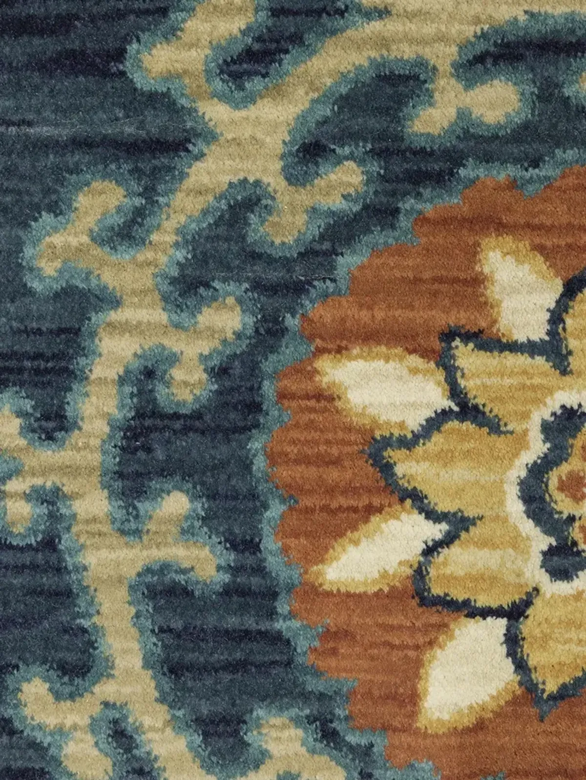 Francesca 5'3" x 7'6" Blue Rug