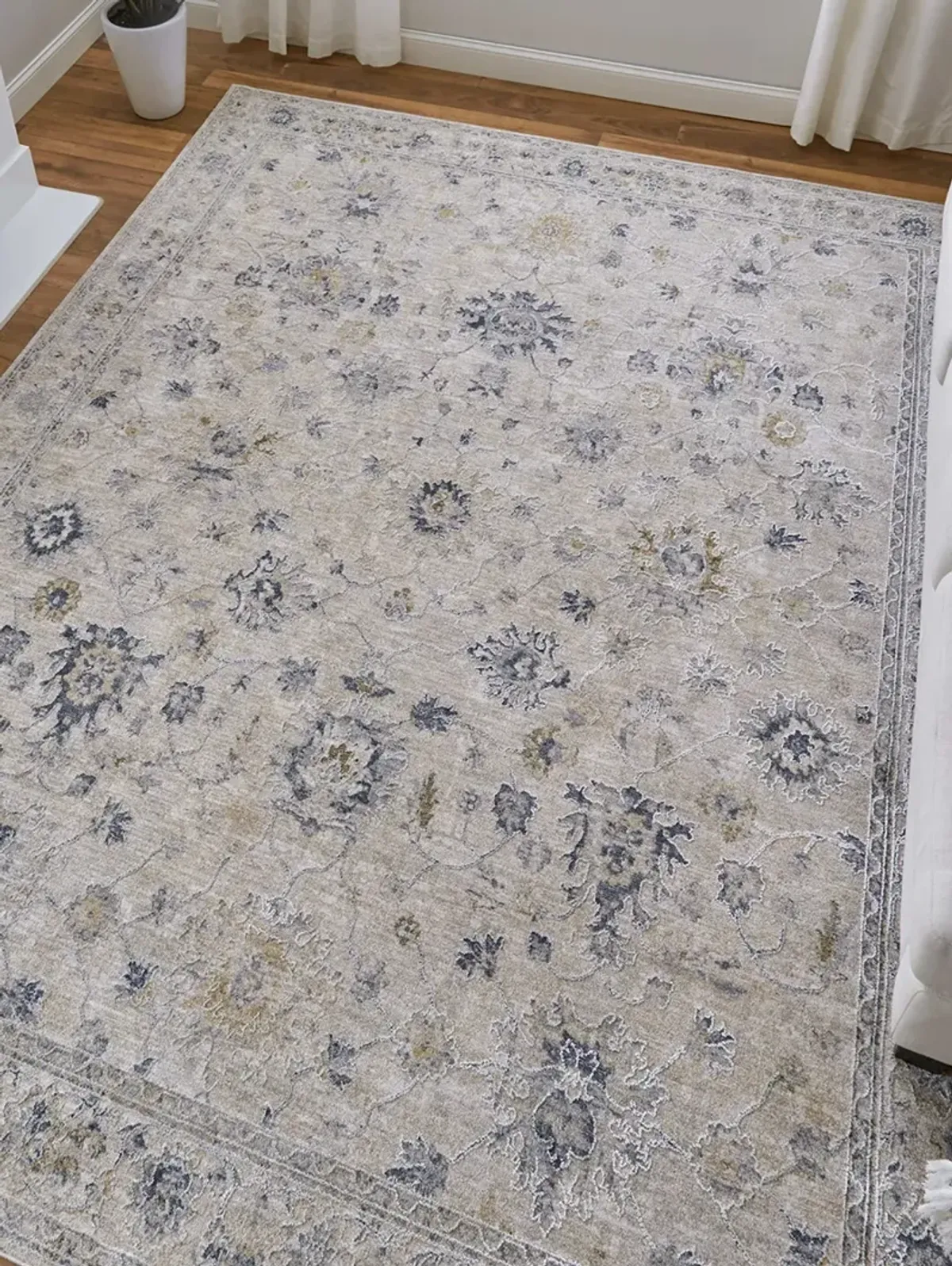 Pasha 39M7F 2' x 3' Ivory/Taupe/Blue Rug