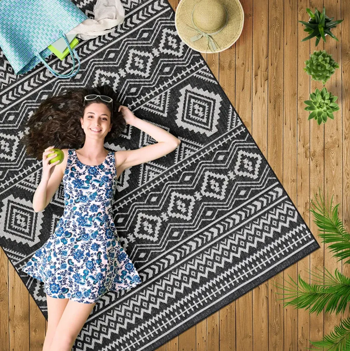 Waikiki Moroccan Indoor/Outdoor Area Rug