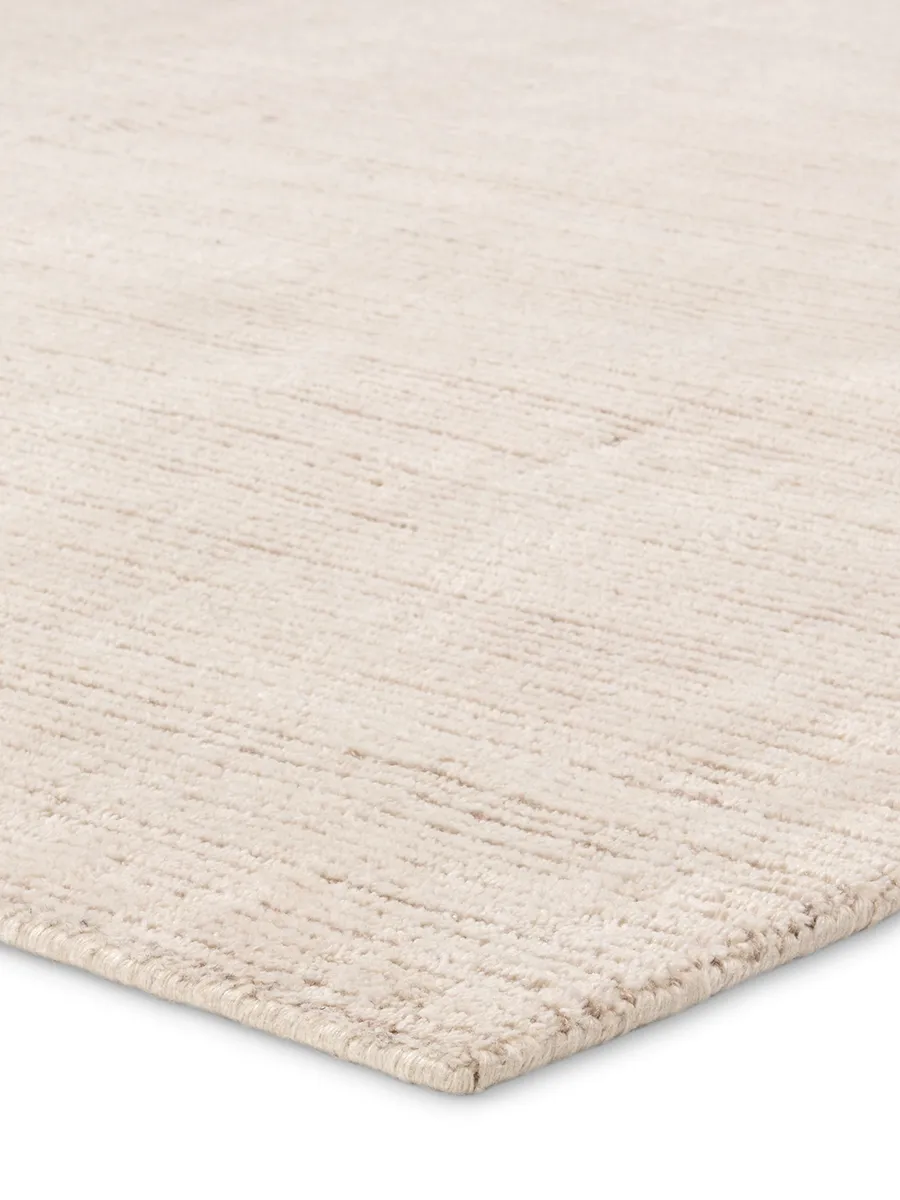 Aiya Mona White 2' x 3' Rug