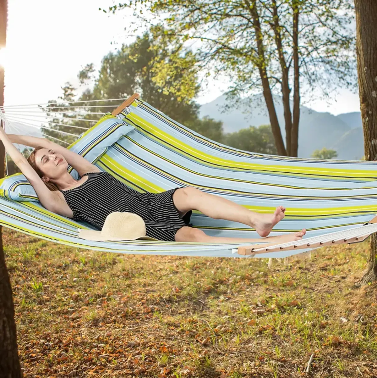 Patio Hammock Foldable Portable Swing Chair Bed with Detachable Pillow