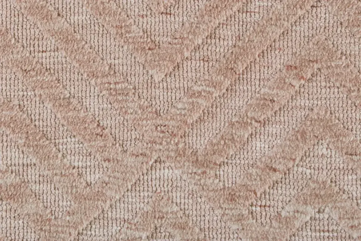 Colton 8792F Pink/Ivory 2' x 3' Rug