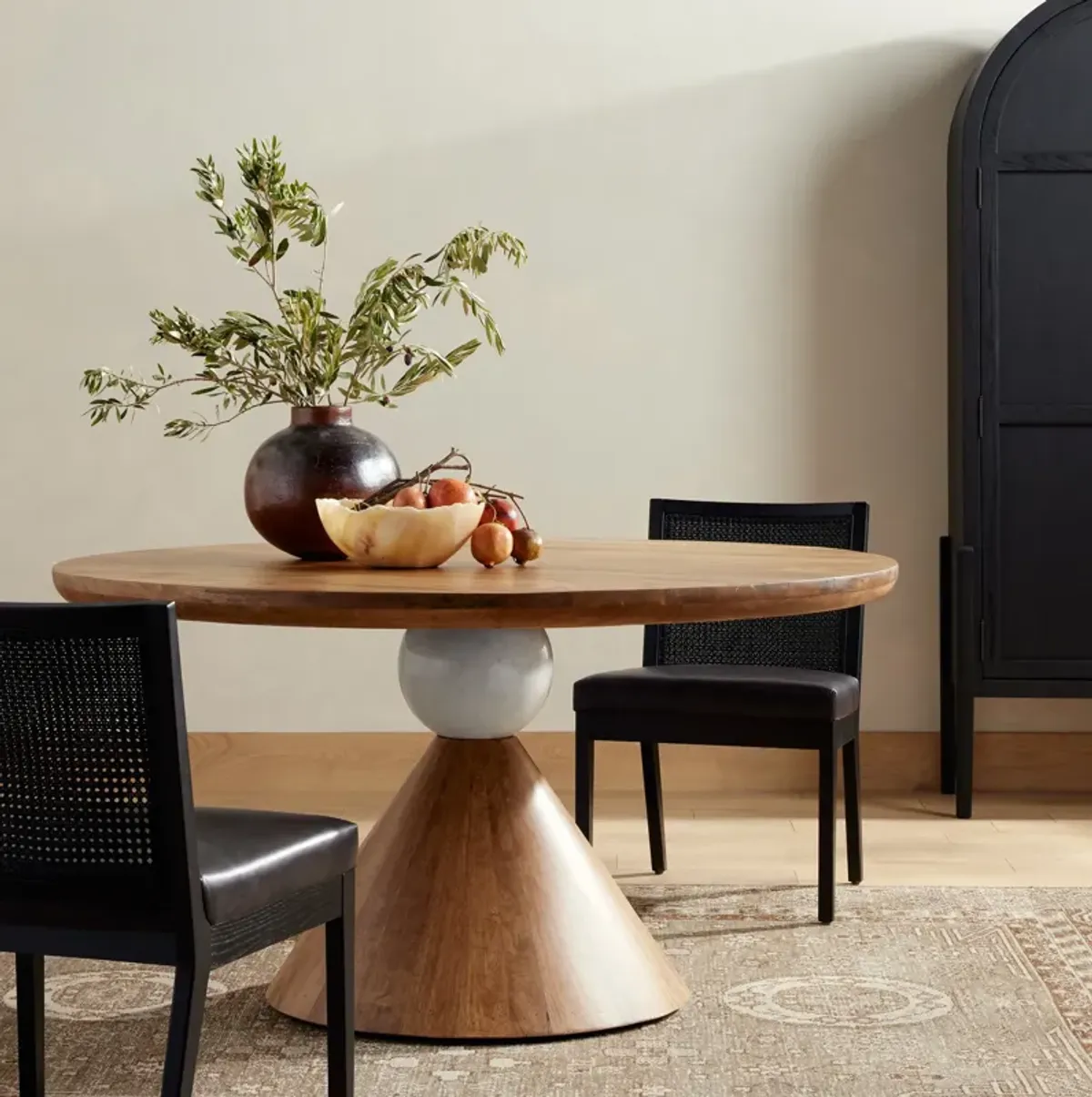 Bibianna Dining Table