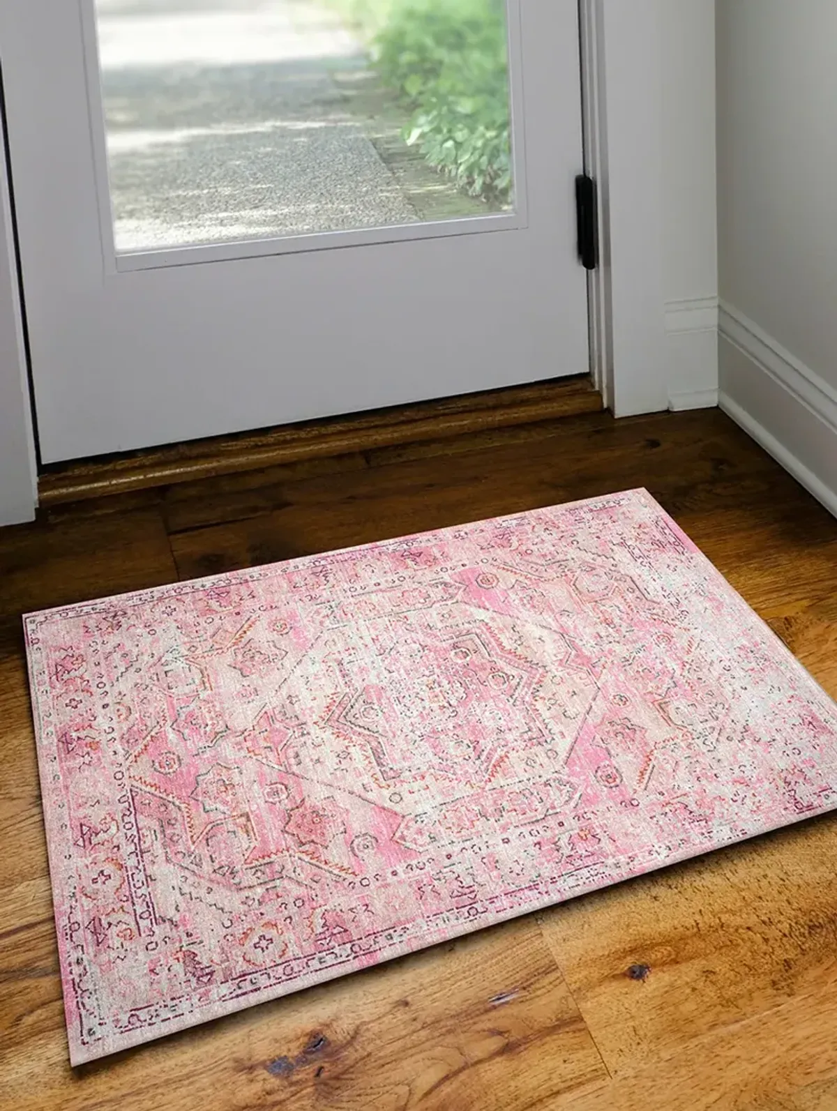 Jericho JC5 Rose 2' x 3' Rug