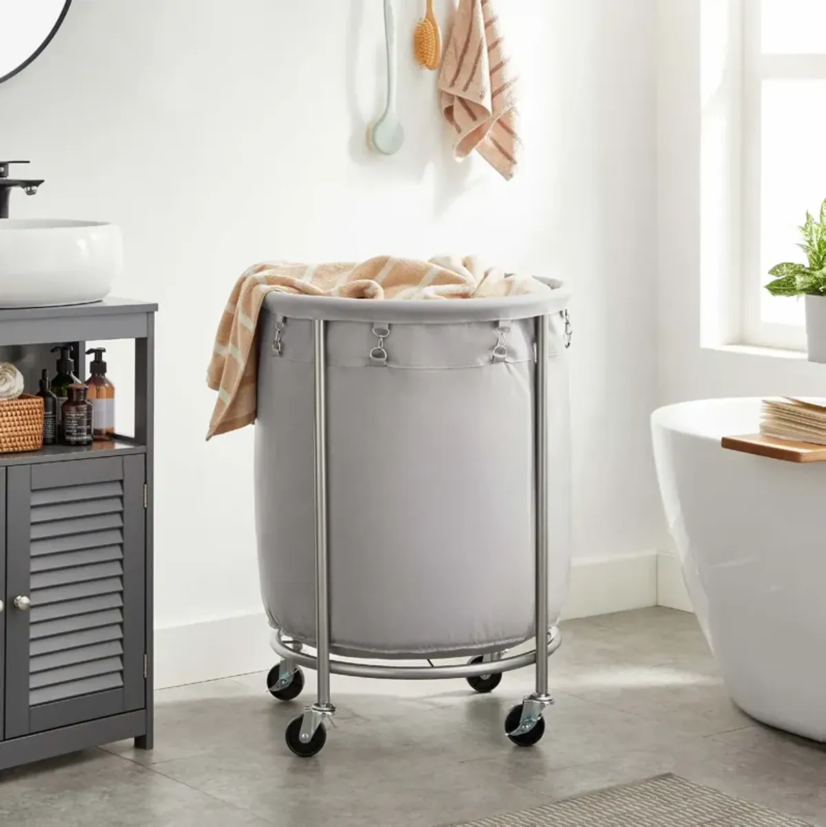 Laundry Basket with Wheels and Removable Bag, Steel Frame, 4 Casters and 2 Brakes