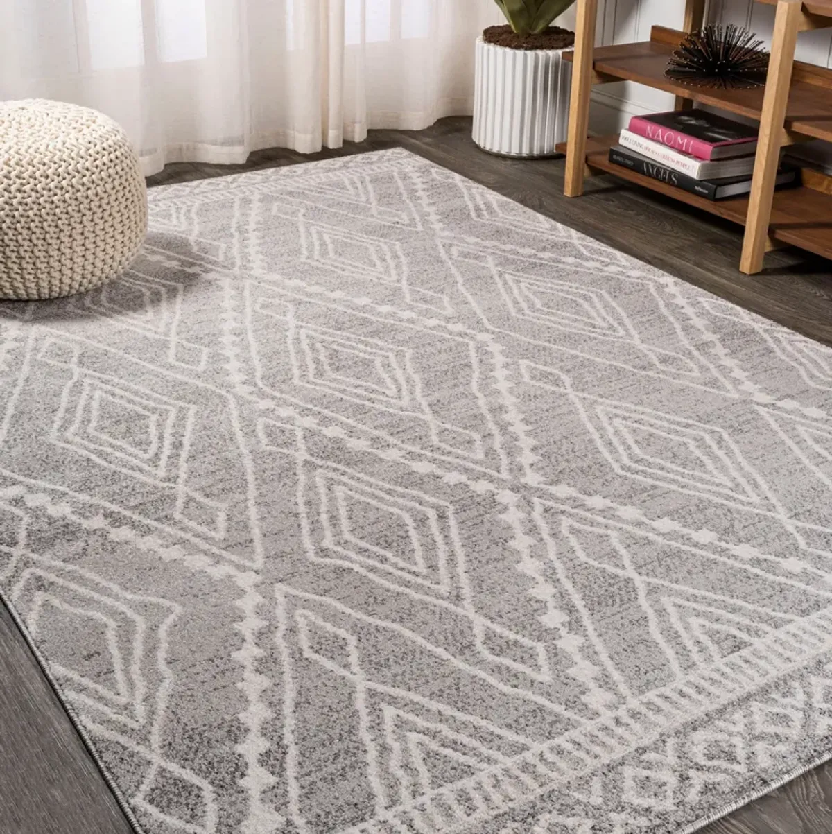 Rih Moroccan Style Diamond Area Rug