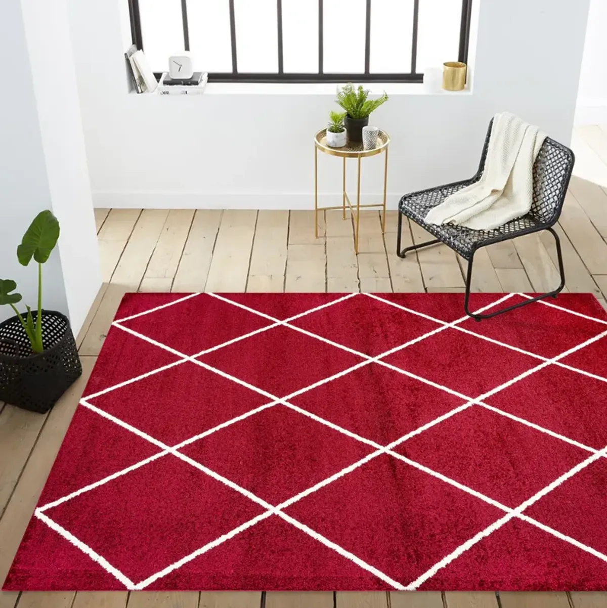 Cole Minimalist Diamond Trellis Area Rug