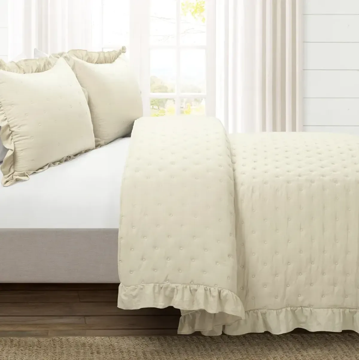 Reyna Ruffle Reversible Oversized Quilt 3Pc Set