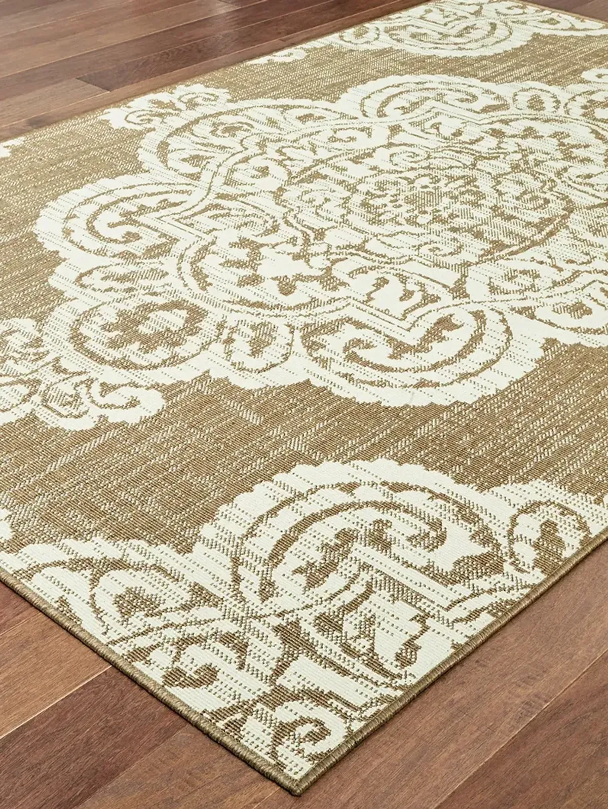 Marina 7'10" x 10'10" Tan Rug