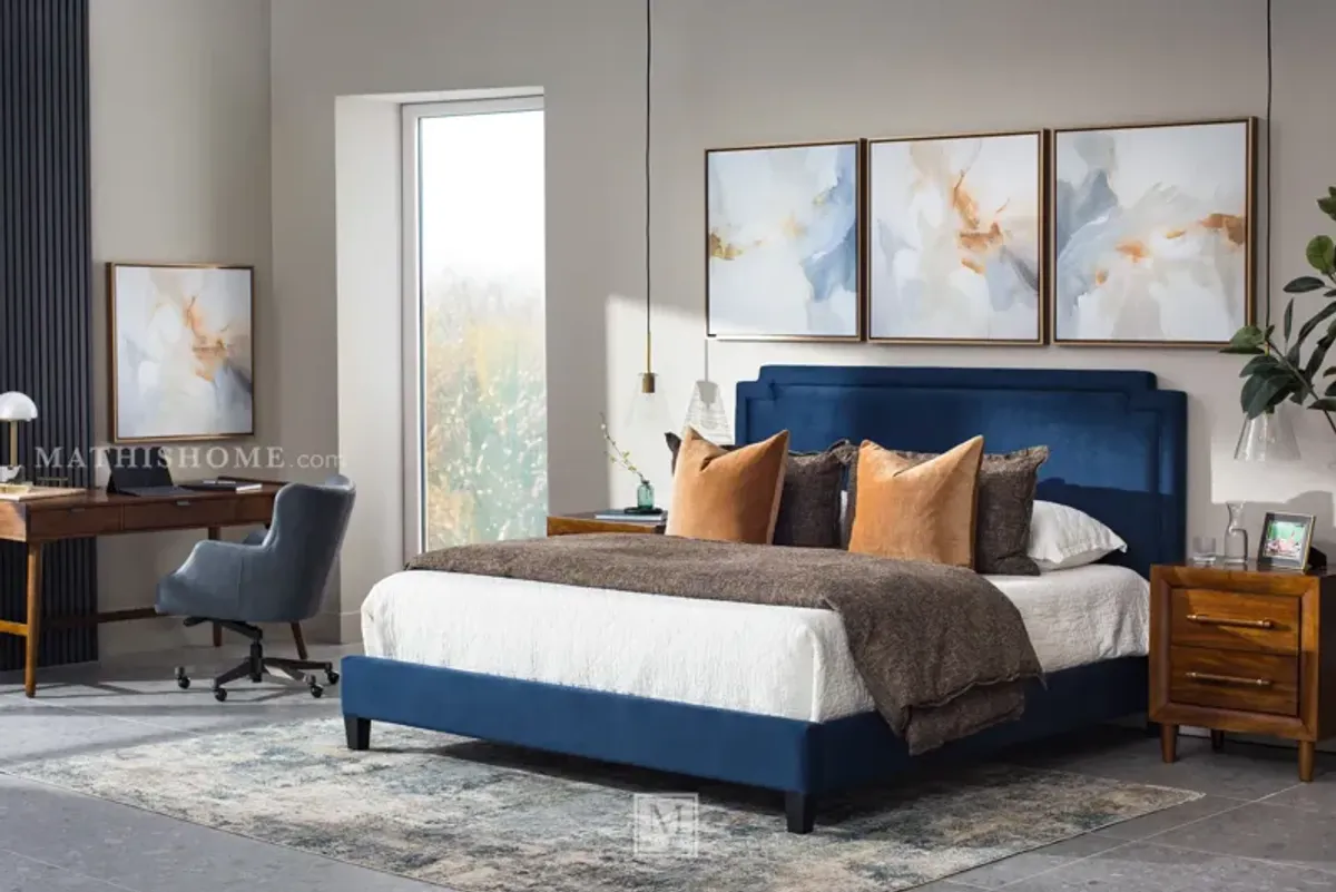 Hollis Queen Upholstered Bed