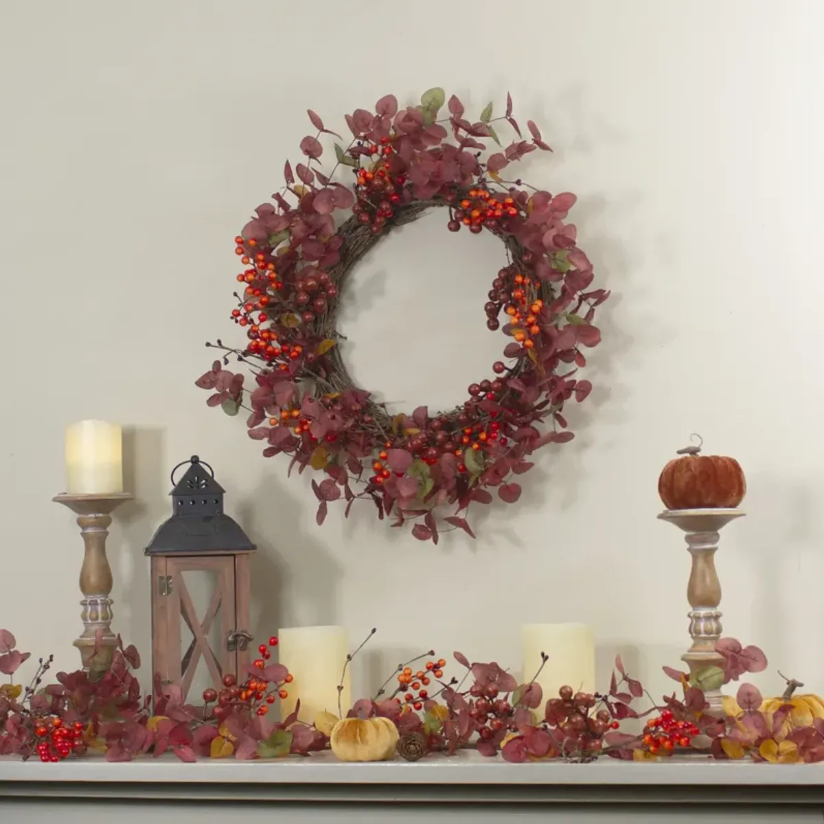 Red Berries Artificial Christmas Wreath - 24-Inch  Unlit